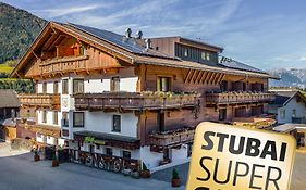 Hotel Alpenstolz